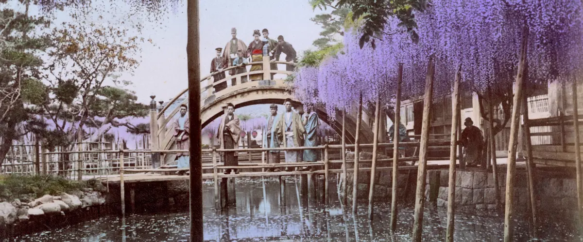 Japan-Carousel Container-01.jpg